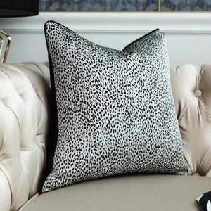 Designer Cushion Cover (18x18" - 45x45 cm) - Style 16