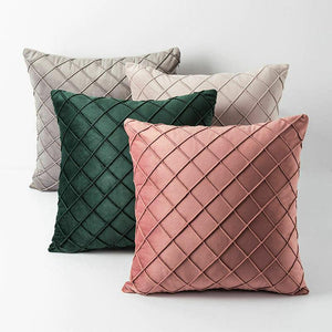 Elegant 3D velvet cushion cover in 43x43cm, enhancing home interiors